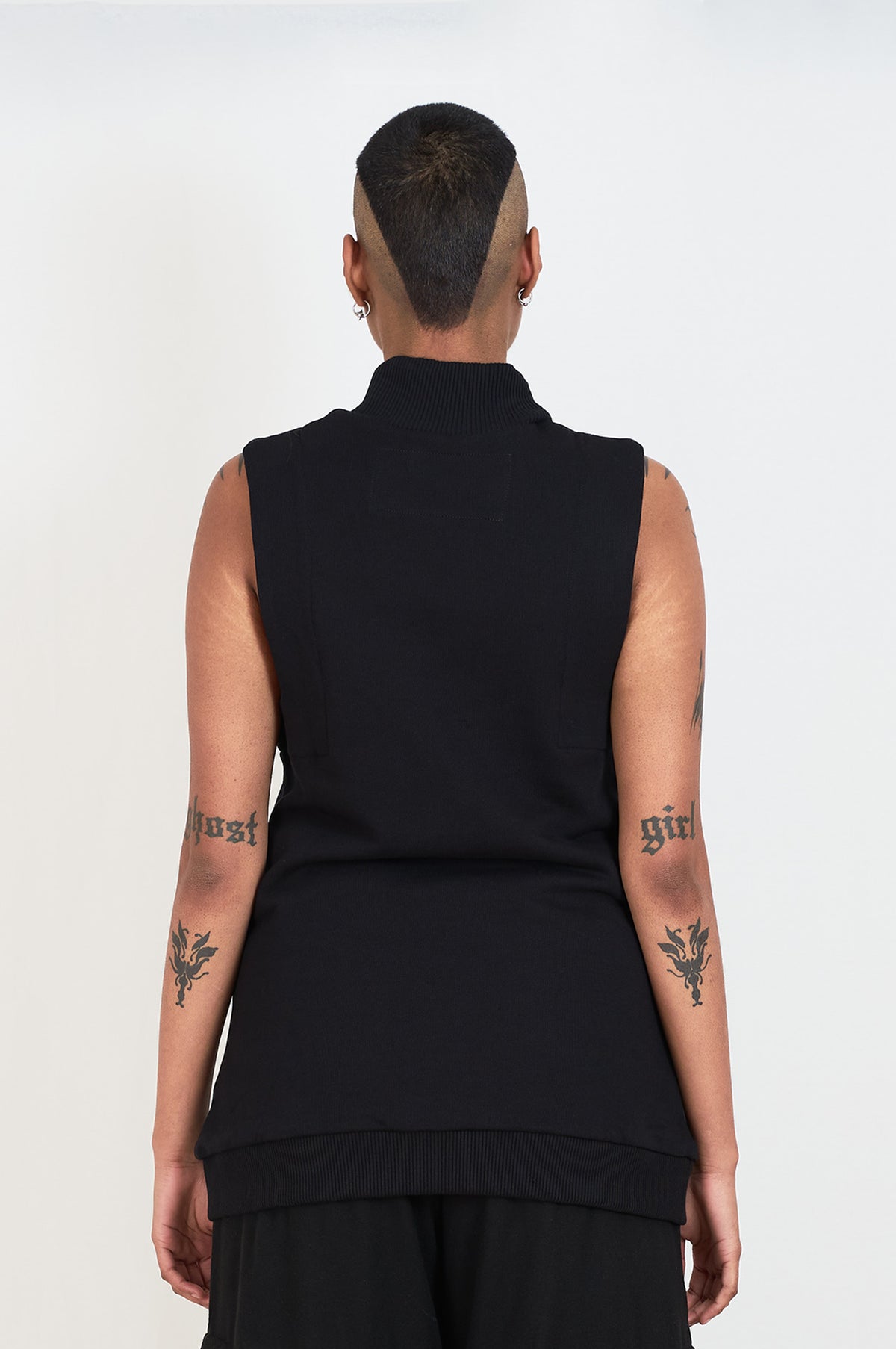 eyelets sleeveless top