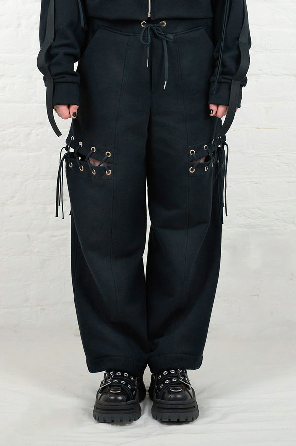 eyelets trousers