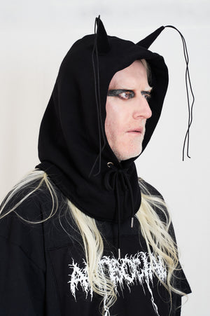 SPIKEY HOOD